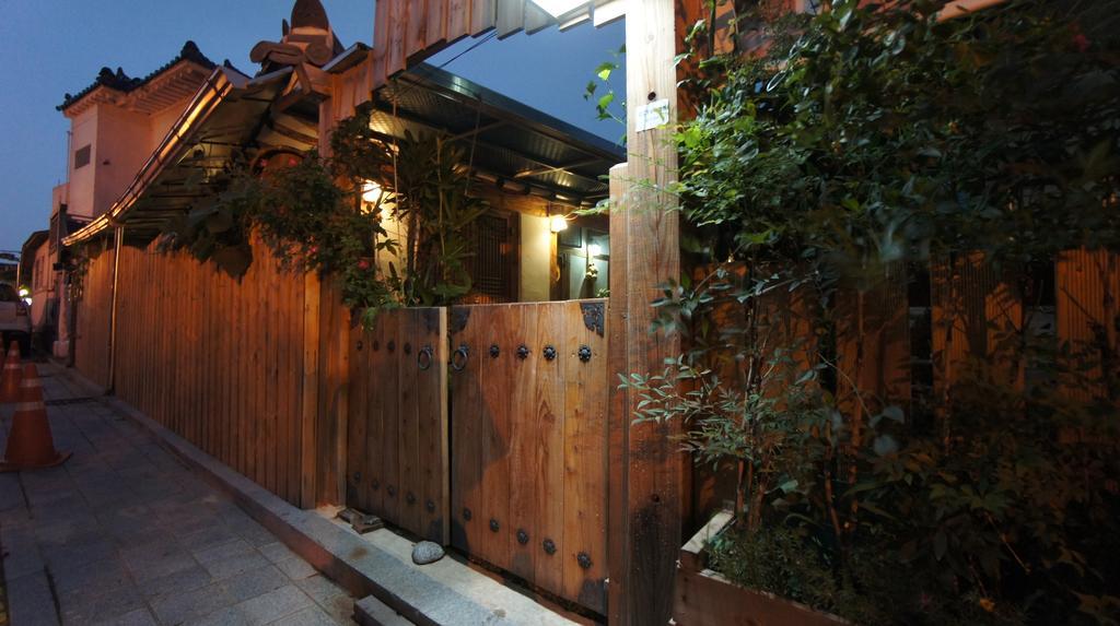 1928 Suimmaru Hanok Guesthouse جيونجو المظهر الخارجي الصورة