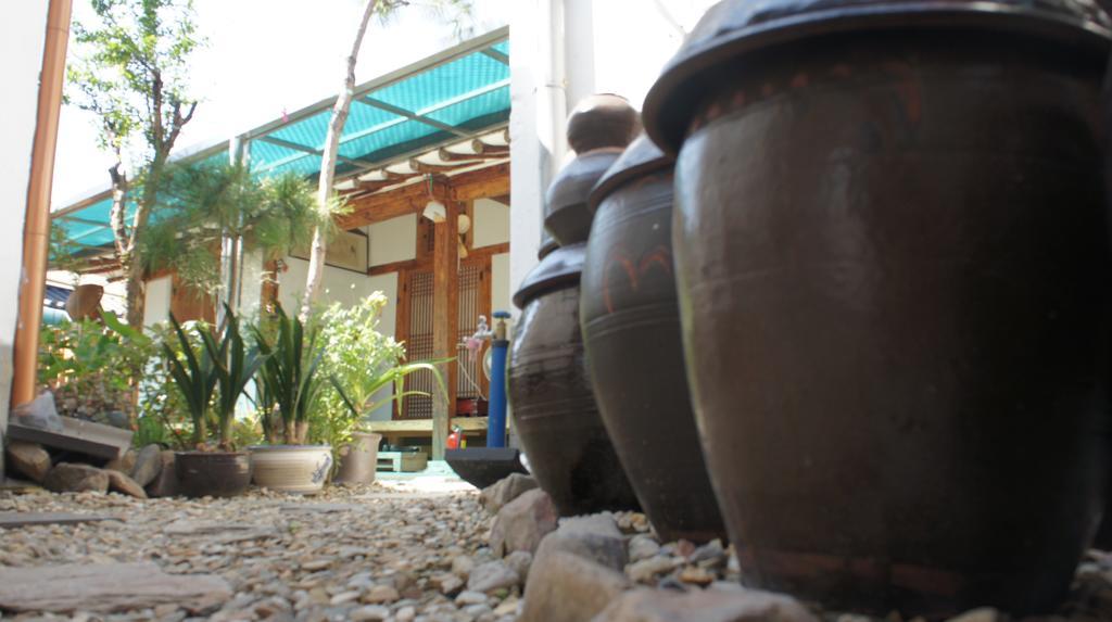 1928 Suimmaru Hanok Guesthouse جيونجو المظهر الخارجي الصورة