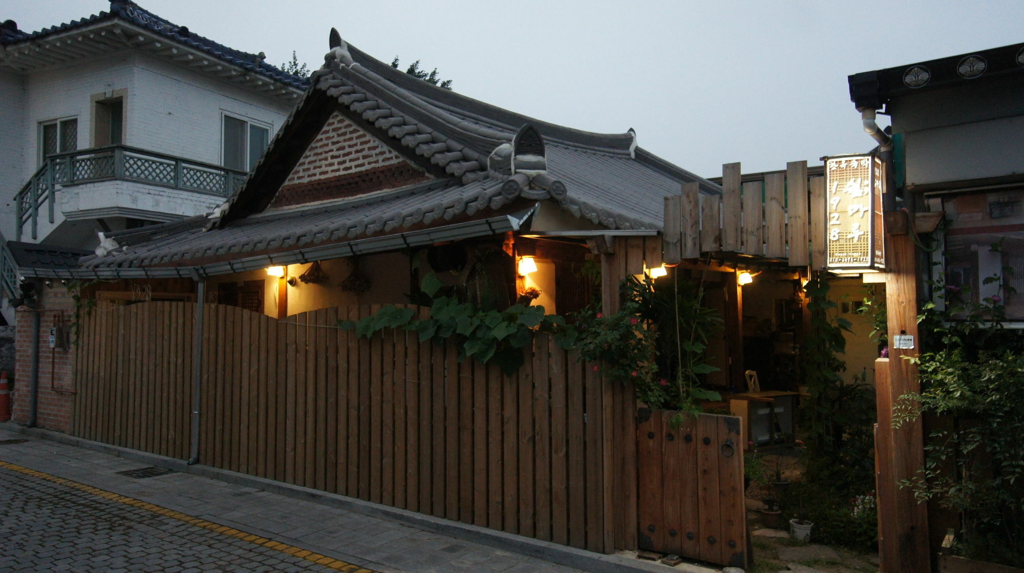 1928 Suimmaru Hanok Guesthouse جيونجو المظهر الخارجي الصورة